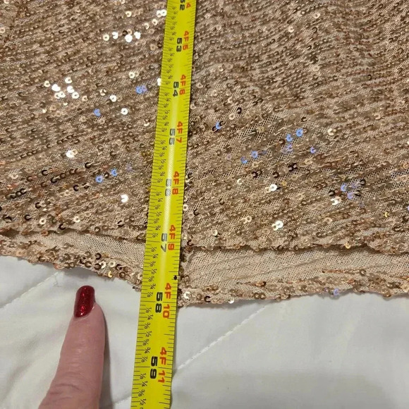 Morgan & Co Nina Sequin Gown sz 9 in Gold - Picture 9 of 12